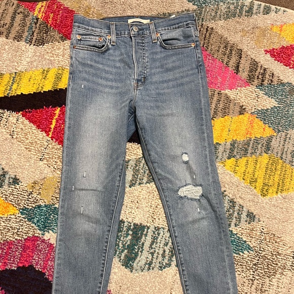 Levi’s Wedgie Skinny ripped jeans - Picture 2 of 7